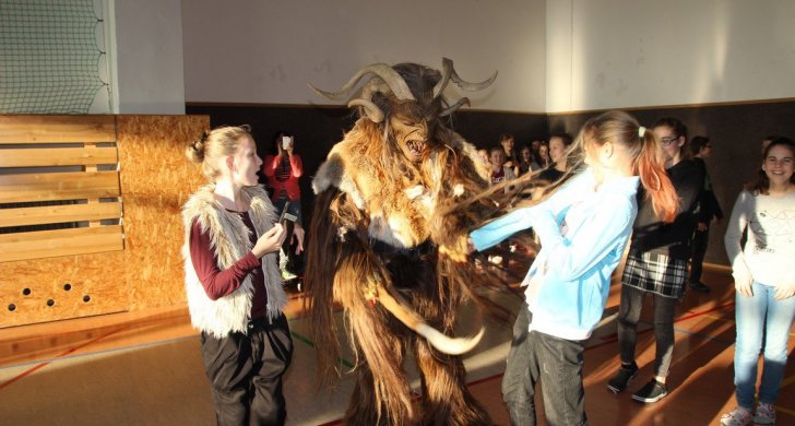 Krampusveškole (13).JPG